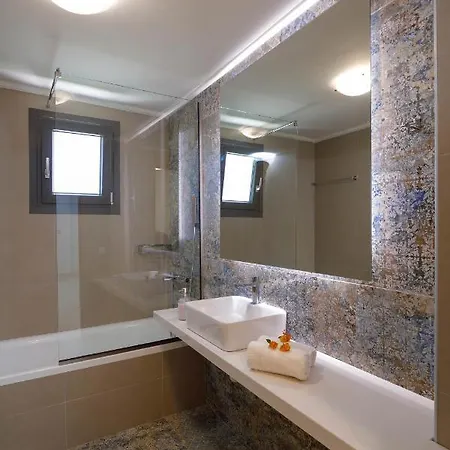 Tilio - New With Private Pool 1400m From The 아파트 레팀노