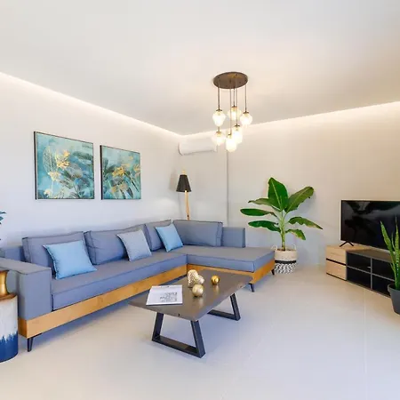 아파트 Tilio - New With Private Pool 1400m From The *
